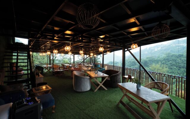 Mudras Grove Resort