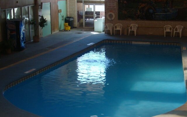 Rest Inn - Extended Stay, I-40 Airport, Wedding & Event Center