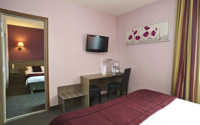 Brit Hotel Le Surcouf