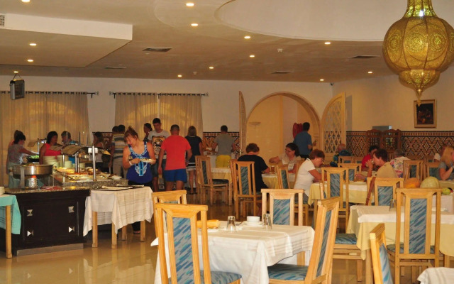 Zodiac Hotel