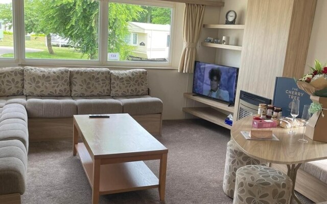 Parkdean Static Caravan on Cherry Tree h