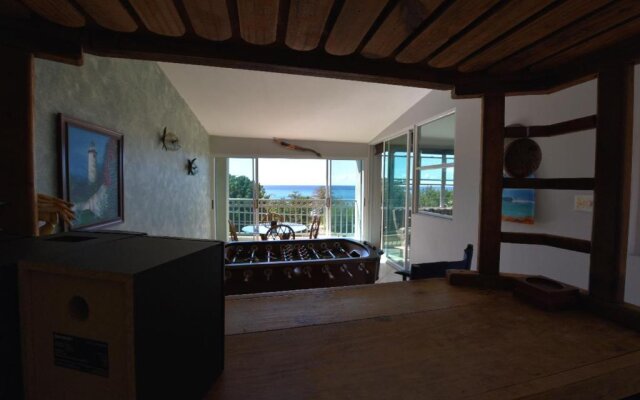 Coqui penthouse 2 across Rincon beach, pool, bbq, power and water bup