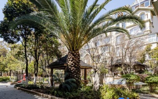 Floral Hotel·Kunming Aromatic Garden hotel (Kunming Guandu Ancient Town)