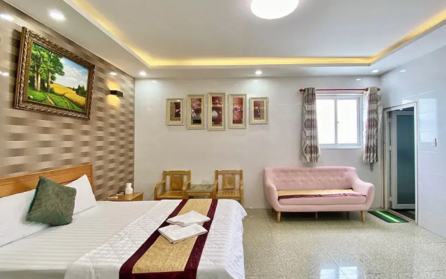 Hoang Quan Hotel  - Go Vap