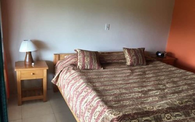 Hotel Cabañas San Cayetano