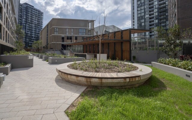 Modern Apartment in Darling Harbour