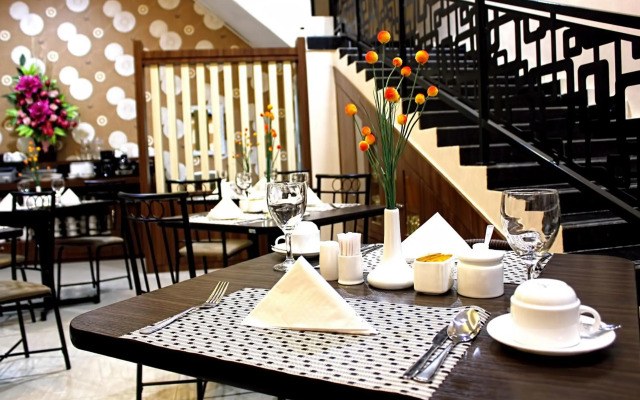 Airy Mapanget AA Maramis Manado