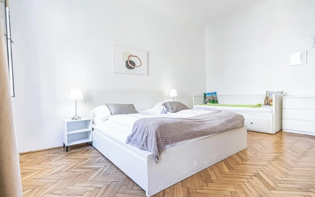 Stylish Apt Longstays Margareten 5P