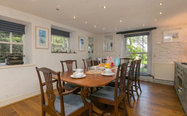 Glenside House