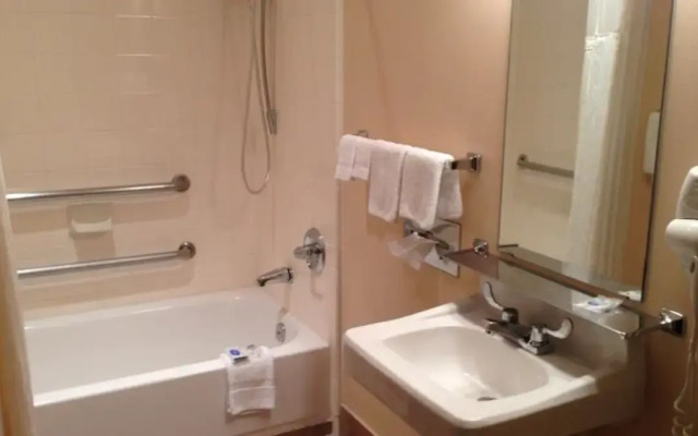 Americas Best Value Inn Hillsboro