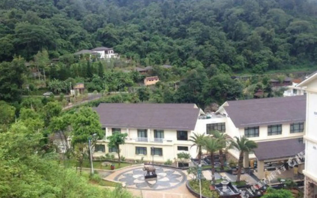 Longlin Hot Spring Resort