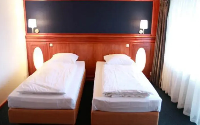 Summertime Residence Hotel