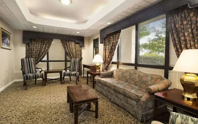 Days Inn Clarksville North