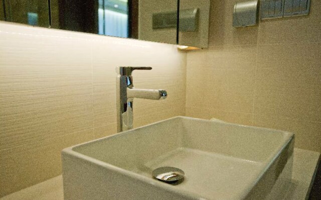 Cozyhouse Service Apartment