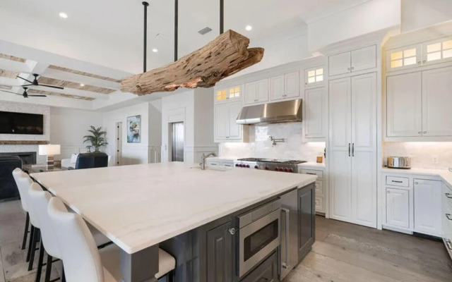 Bourbon Sea by Five Star Properties