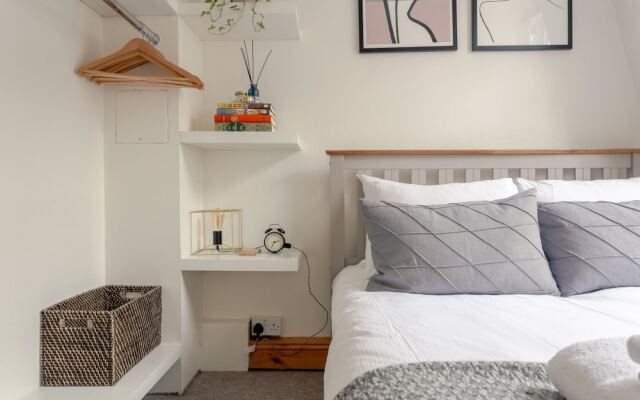 Soho 2 Bedroom Flat By Oxford Circus