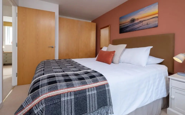 Host Stay Kingscote Townhouse