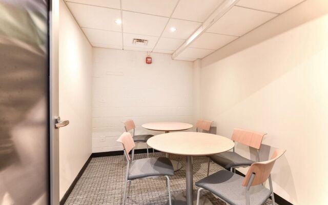 Global Luxury Suites at Emerson Place