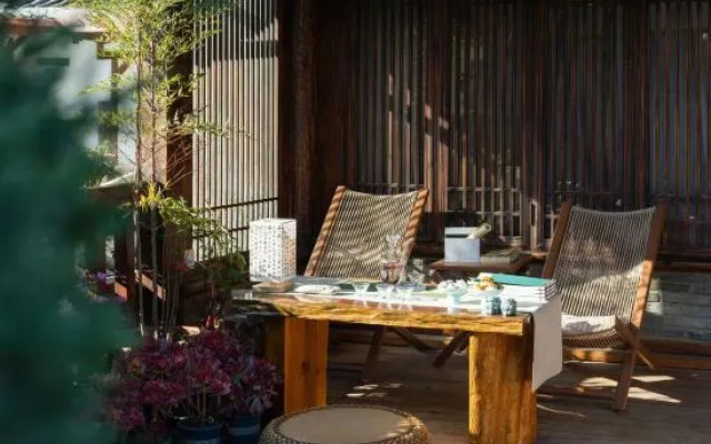 Lijiang Mufu Homeyard Thousand City Scenic Spots Holiday Villa