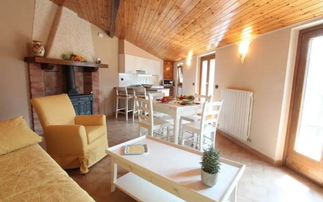 Cozy Attic Lake View in Nesso