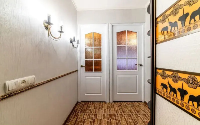 Sun City Apartments on the street. Ostrovsky 35/11