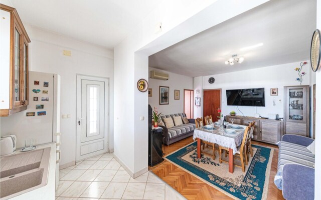 Nice Home in Kastel Kambelovac With Wifi and 1 Bedrooms