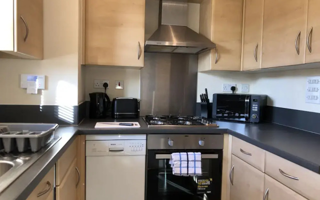 Ebbsfleet/bluewater River View Apartment