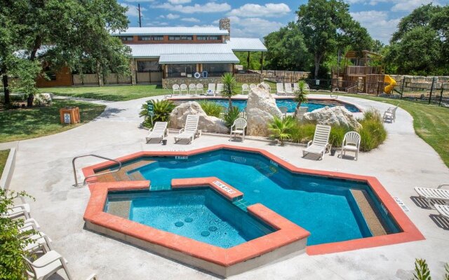 Sun Outdoors Lake Travis