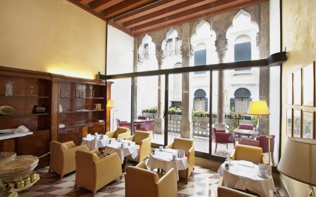 Venice Roulette Hotel 4*