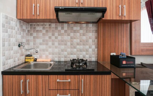 Relax and Stylish 2BR Apartment at Green Pramuka