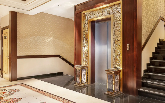 Savoy Hotel