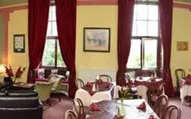 The County Hotel
