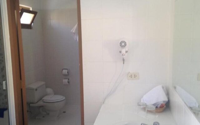 Hotel El Condor
