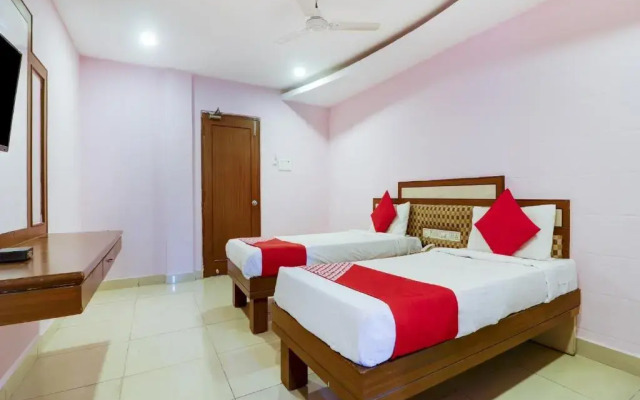 OYO Flagship 77115 Hotel Vaishnavi Palace