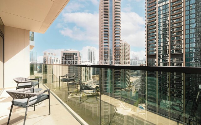 HomesGetaway - 1BR in ACT One Downtown