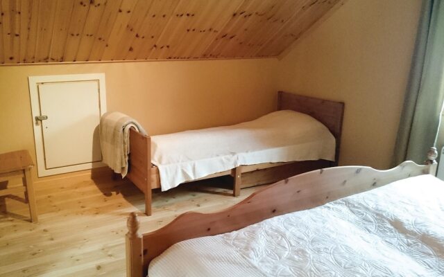 Amazing Home in Fjällbacka With 4 Bedrooms, Sauna and Wifi