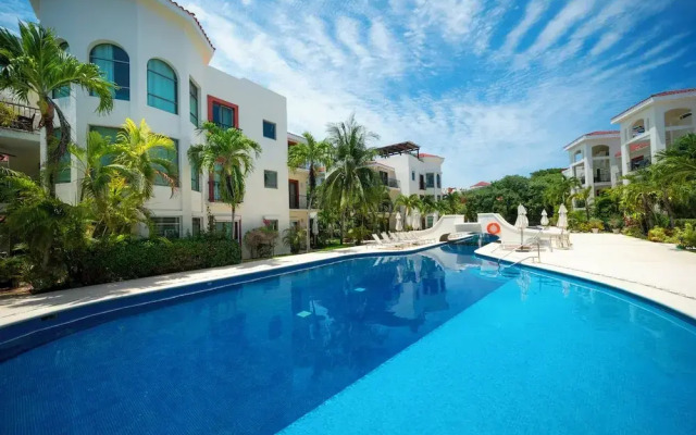 Luxury 2BR Condo with Pool - Paseo del Sol Playacar