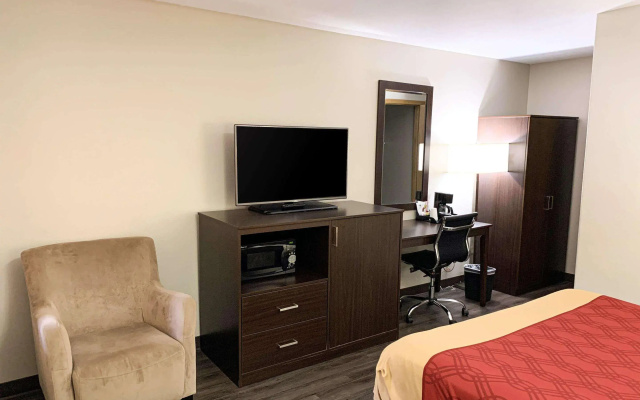 Econo Lodge Portland Downtown