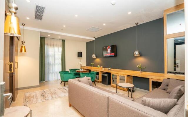The Gate 30 Suites