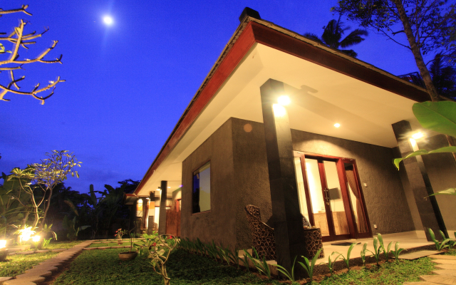 ZEN Rooms Jukut Paku Village