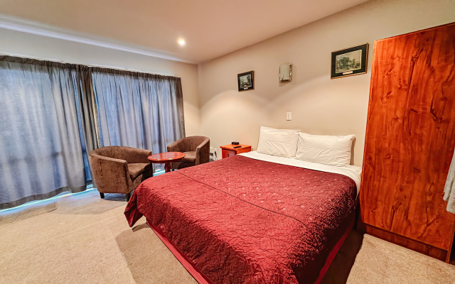 Bealey Avenue Motel