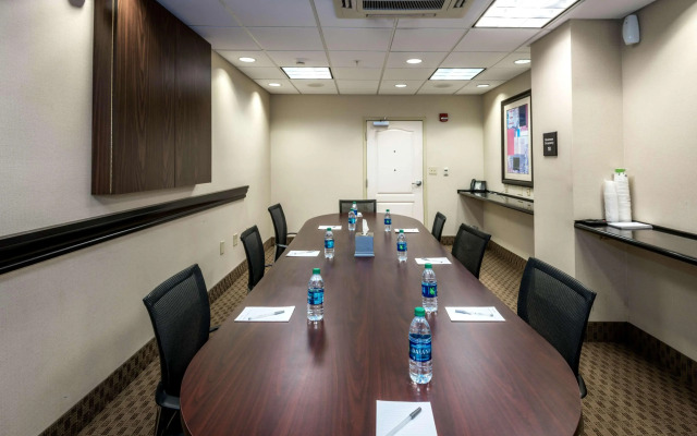 Hampton Inn & Suites Montgomery-Downtown