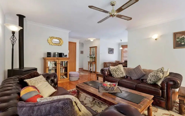 Leura Bungalow