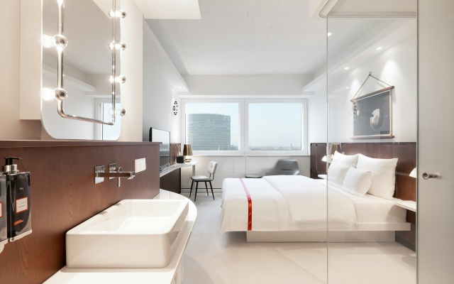 Ruby Luna Hotel Dusseldorf by IHG - Image 6