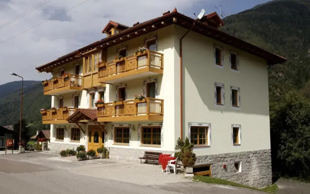Hotel Almazzago