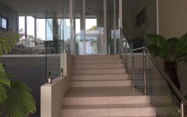 Southbound Escape at the Wharf