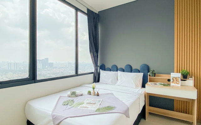 Modern Monochromatic 2Br Near Lrt Station At Apartment Samara Suites – Guest Rooms – Jakarta