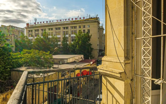 Targovu 5 Room DeLuxe Apartment