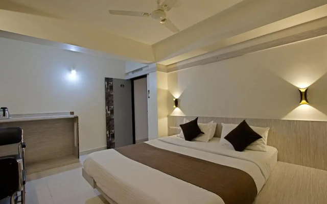 Mannars Residency
