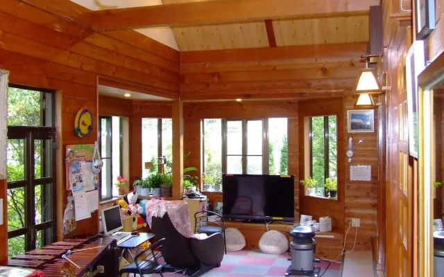 Yamanakako Pension Pause